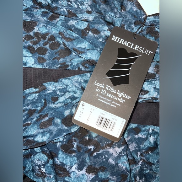 Titania Jena One Piece Swimsuit - Size US 6 - Picture 5 of 7